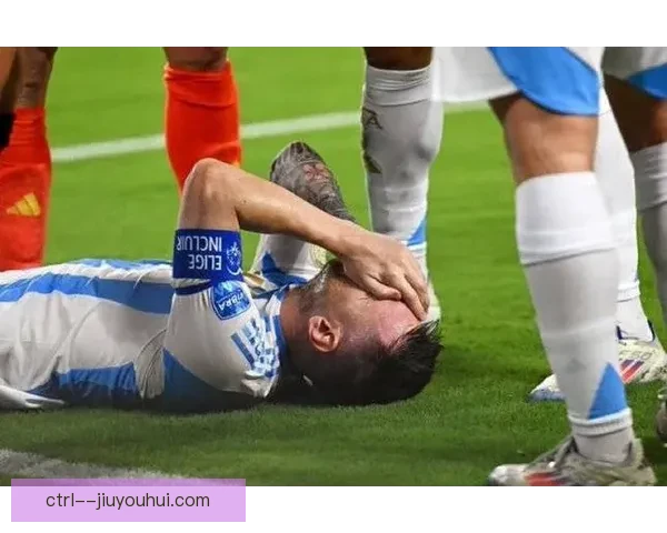 梅西美洲杯决赛重伤被换下替补席痛哭全场动容
